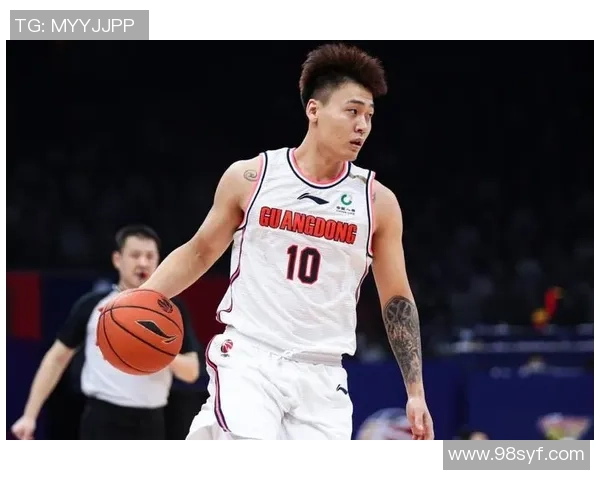 深圳篮球队在全国锦标赛积分榜上以84分稳居第一名，争夺冠军形势大好