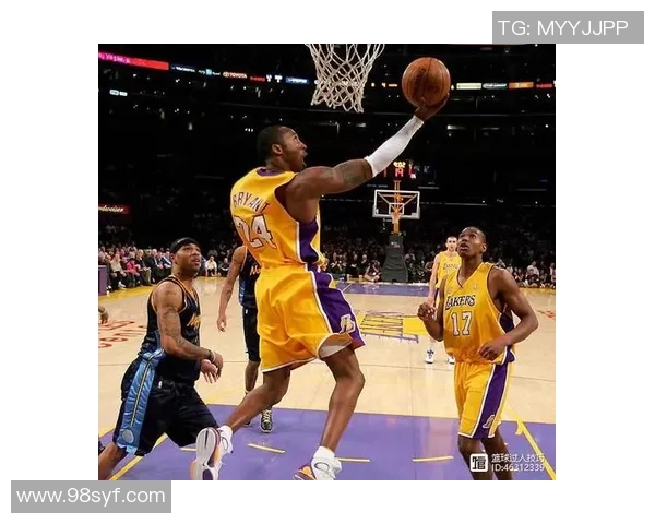 足球膝盖滑行技巧解析助你在比赛中轻松突破对手防线